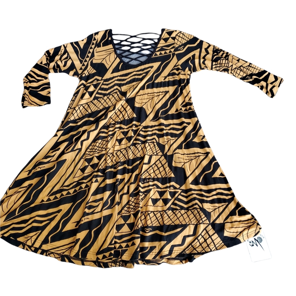 Missing Polynesian co. dress with island inspired patterns
